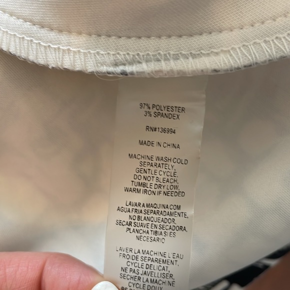 Neiman Marcus Skirt - Picture 4 of 4